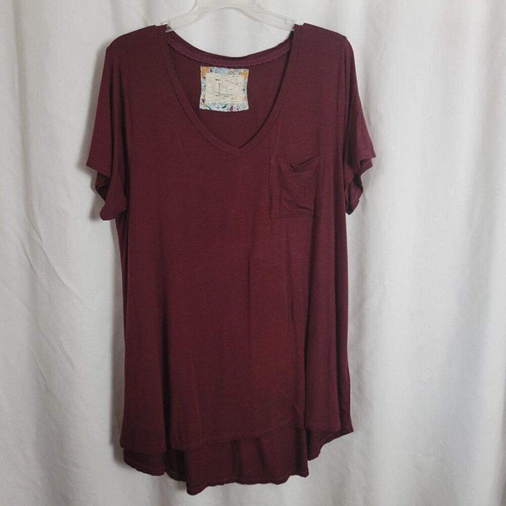 Cupio T-shirt Burgundy V-neck hi-low 1X Plus business casual stretch relaxed - Picture 1 of 10
